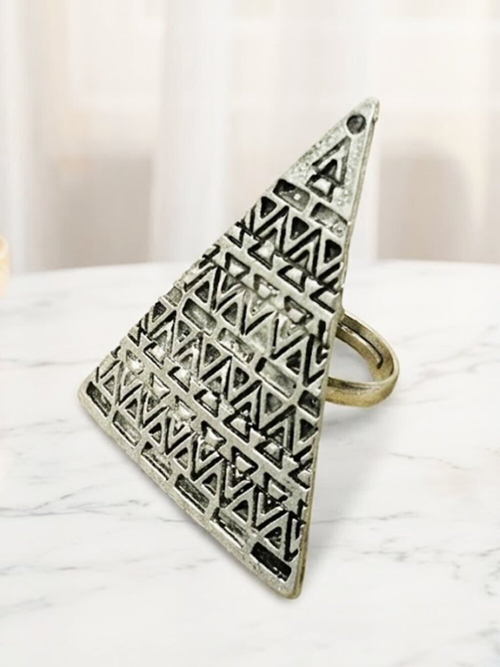 *Clearance* Ladies Triangular Ring